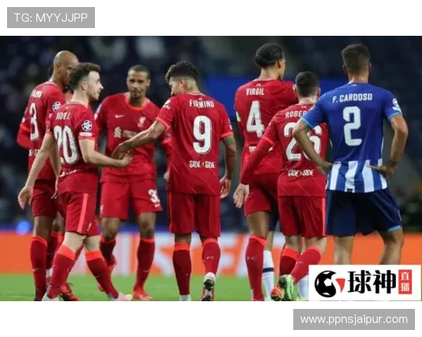 利物浦战术依赖萨拉赫隐患浮现,争冠形势下阵容深度问题逐步反映 利物浦战术依赖萨拉赫隐患浮现,争冠形势下阵容深度问题逐步反映